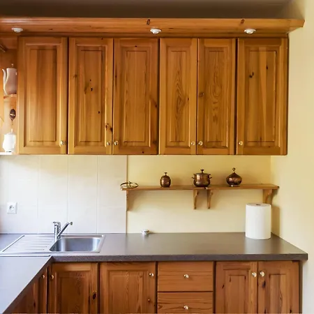 Half Of A Home, Huge Garden, Pond Ferienhaus *