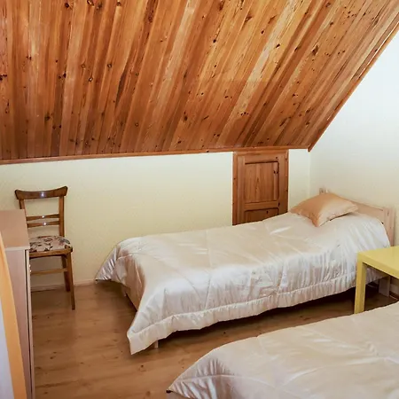 Half Of A Home, Huge Garden, Pond *