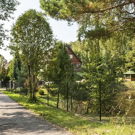 Half Of A Home, Huge Garden, Pond *