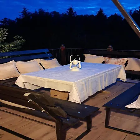 Half Of A Home, Huge Garden, Pond Semesterbostad