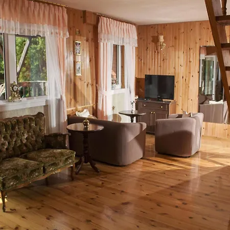 Ferienhaus Half Of A Home, Huge Garden, Pond *