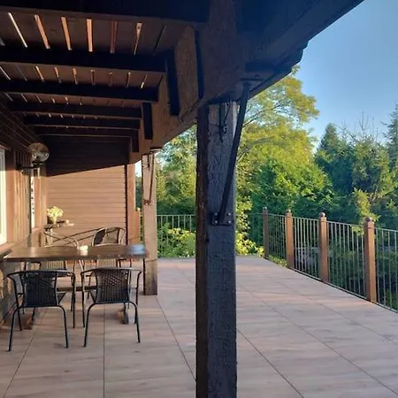 Half Of A Home, Huge Garden, Pond Semesterbostad