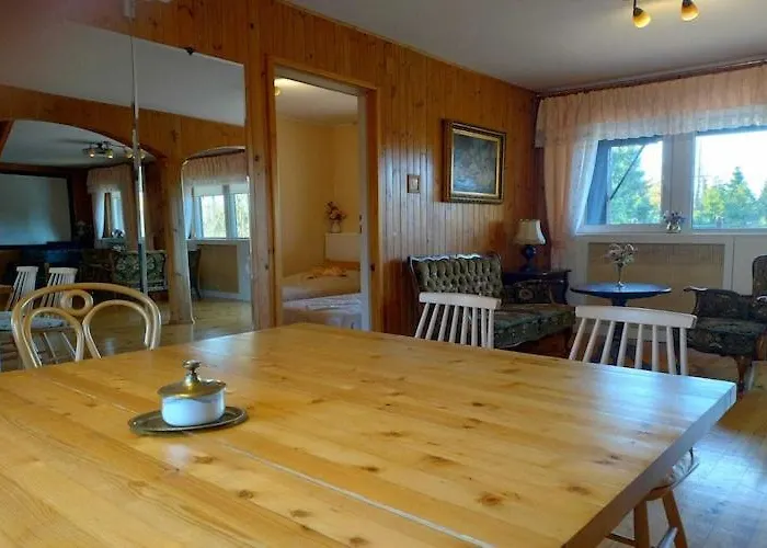 Half Of A Home, Huge Garden, Pond 兹姆巴克