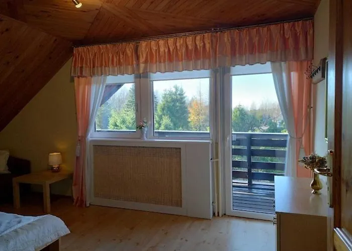 Half Of A Home, Huge Garden, Pond 度假居 兹姆巴克